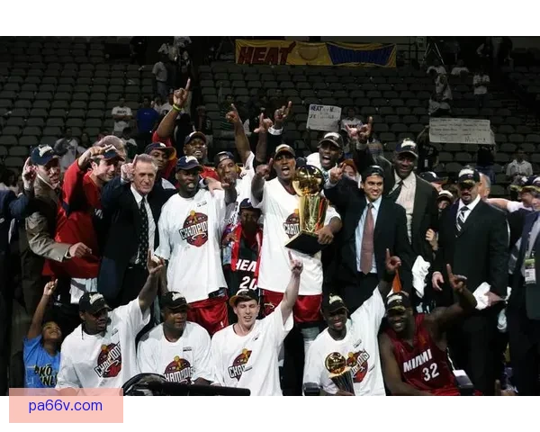 利雅得胜利官方宣布签下伊拉克中场阿卜杜卡里姆合同为期两年半